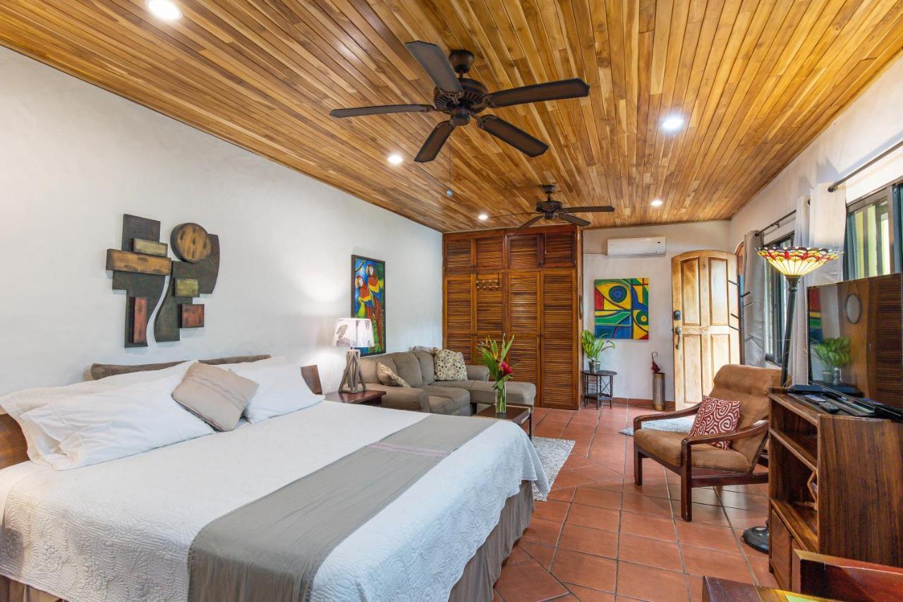 Aparthotel Jungle Creek Manuel Antonio Esterno foto
