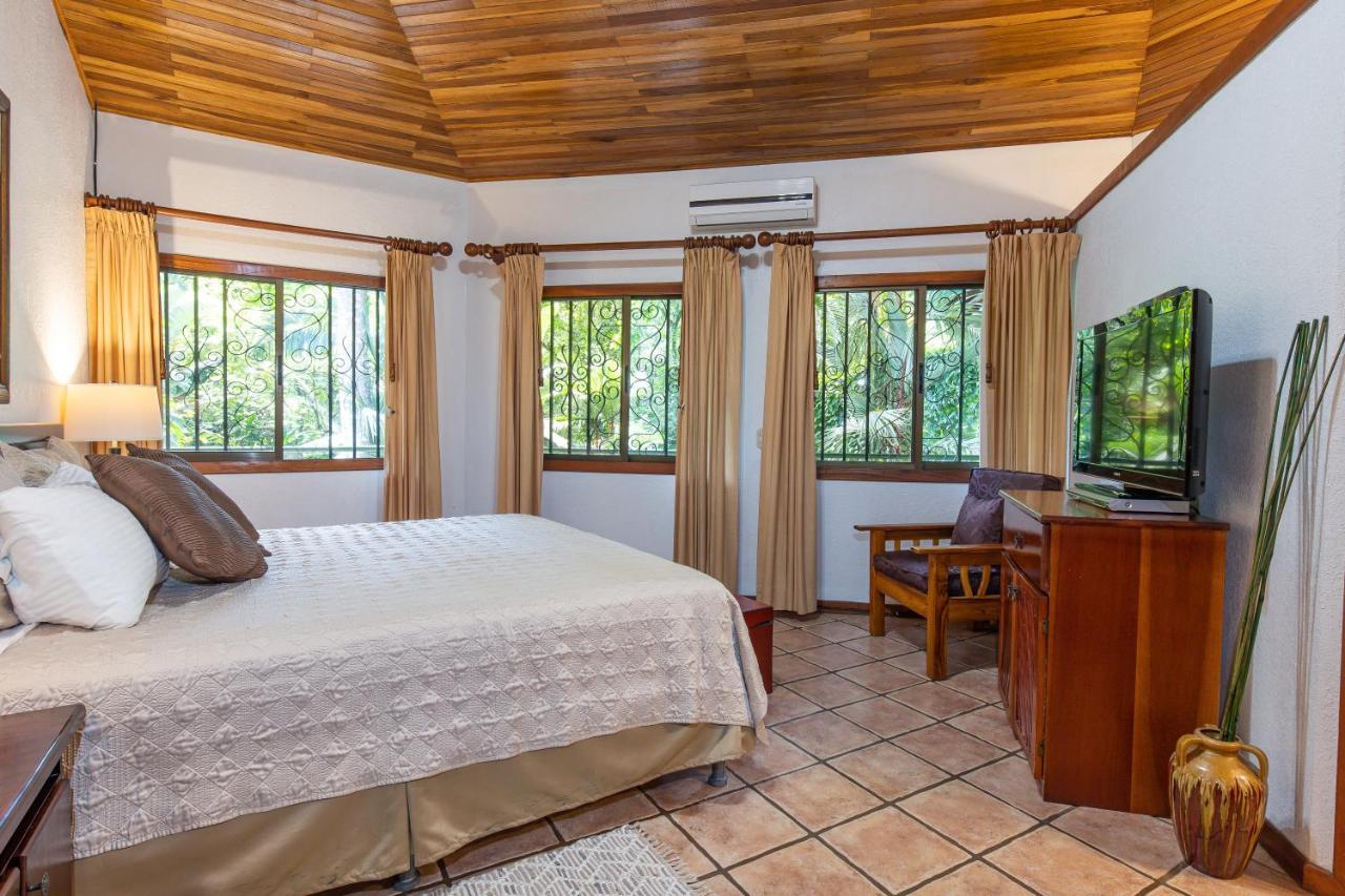 Aparthotel Jungle Creek Manuel Antonio Esterno foto