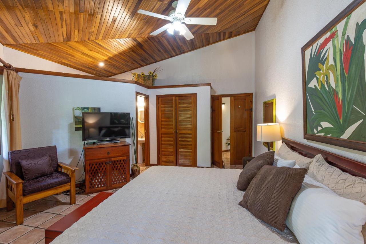 Aparthotel Jungle Creek Manuel Antonio Esterno foto